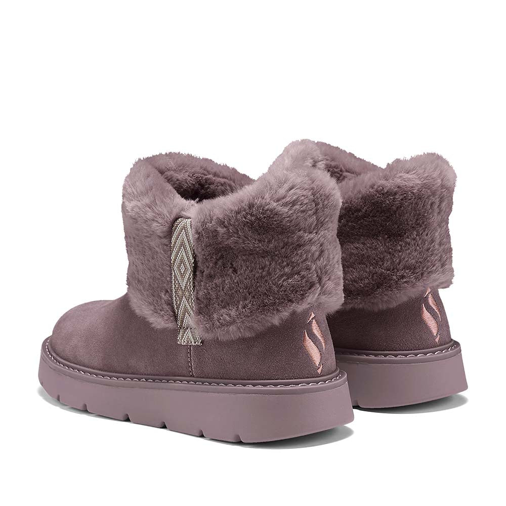 Modern Comfort Keepsakes Cozy - Luxe Lodge