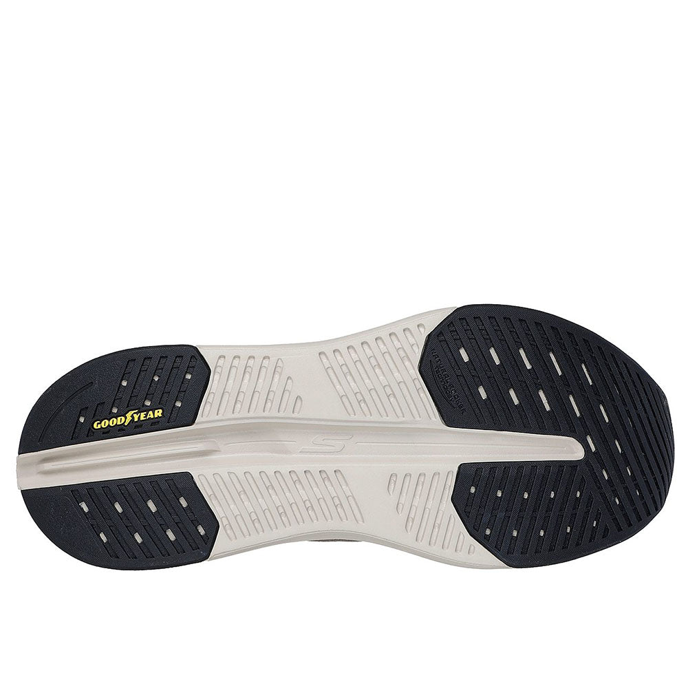 Performance Max Cushioning Glide-Step - Advert