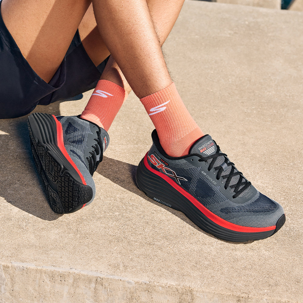 GOrun Max Cushioning Endeavour - Exciton