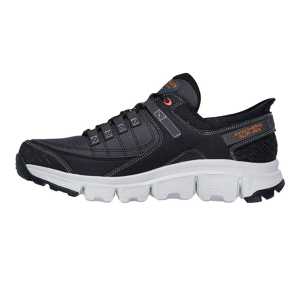 Slip-ins: Sport Casual Summits At