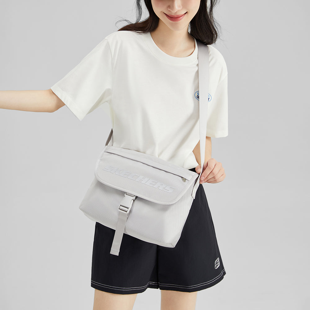 S Color: Shoulder Bag