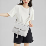 S Color: Shoulder Bag