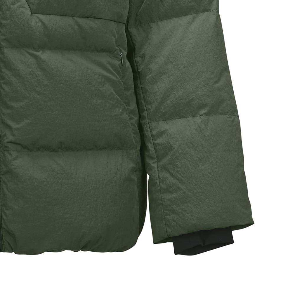 Skechers unisex Go Trail Woven Down Jacket in Thyme for outdoor performance wear