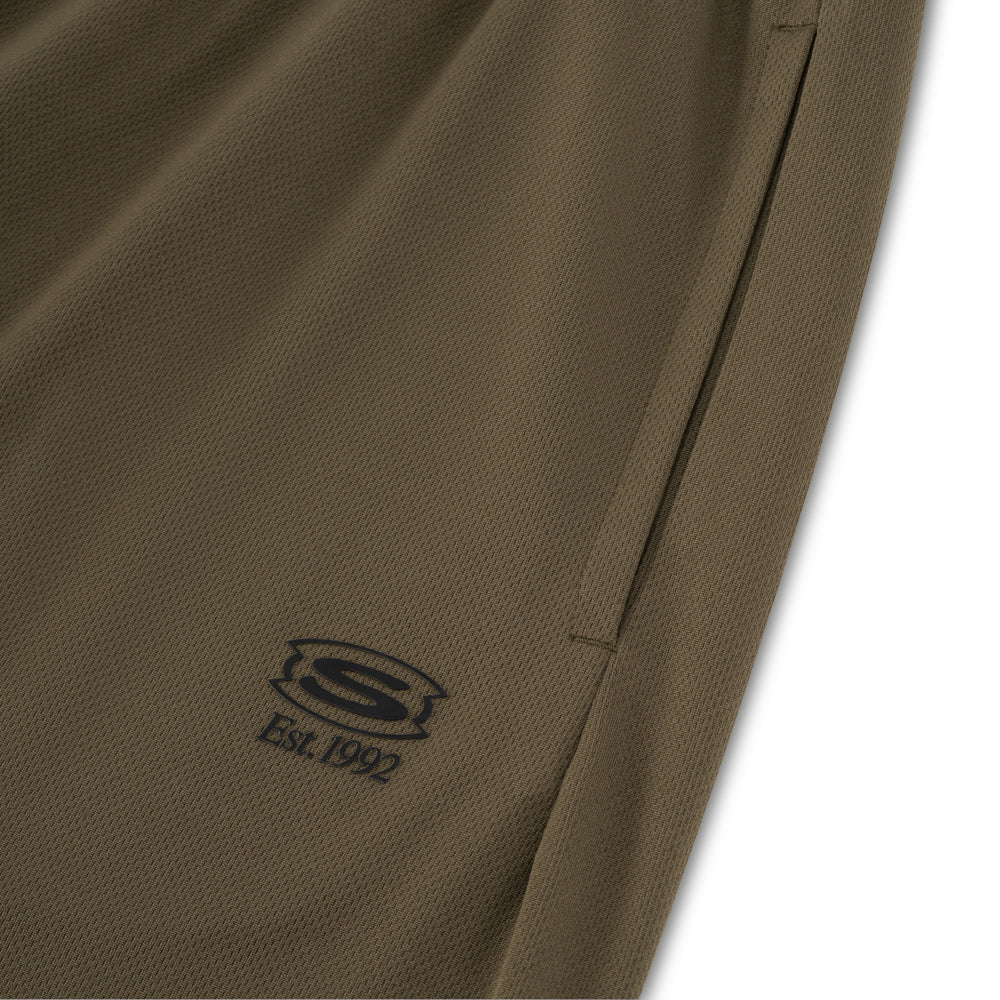 Lifestyle Physical Academia Collection: Iconic Shorts