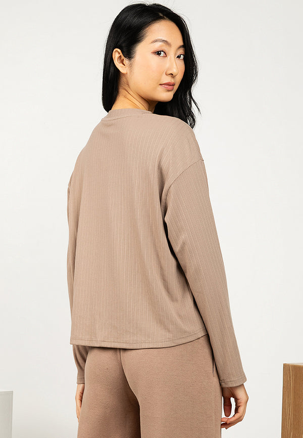 Urban Outdoor: Long Sleeve Tee